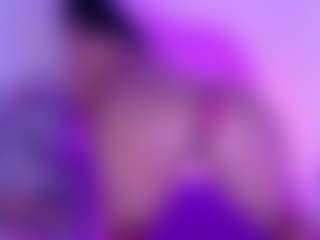 KLOE's Live Sex Cam Show