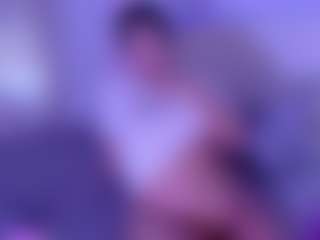 KLOE's Live Sex Cam Show