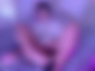 KLOE's Live Sex Cam Show