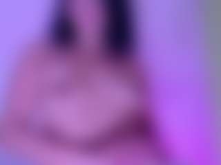 KLOE's Live Sex Cam Show