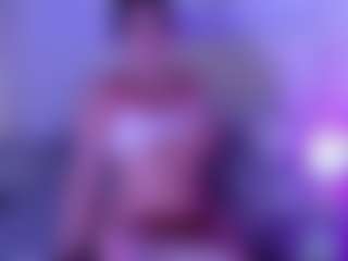 KLOE's Live Sex Cam Show
