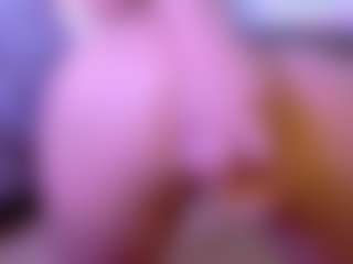 KLOE's Live Sex Cam Show