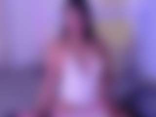 KLOE's Live Sex Cam Show