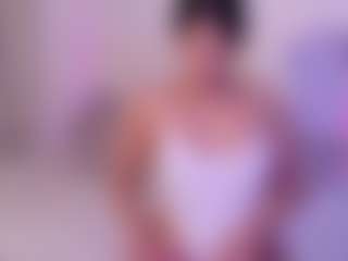 KLOE's Live Sex Cam Show