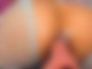 Live cam show with Tifany-bry - Mature on Camsoda