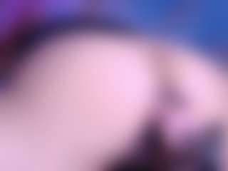 Tifany-bry MILF webcam performer live streaming