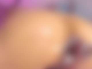 Live cam show with Tifany-bry - Mature on CamwithHer