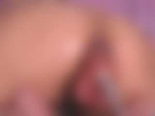 Tifany-bry MILF webcam performer live streaming