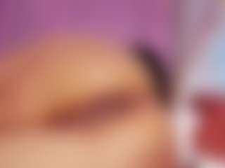 Live cam show with Tifany-bry - Squirt Mature on CamwithHer