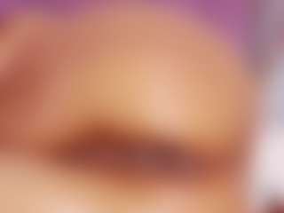 Tifany-bry MILF webcam performer live streaming