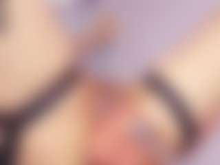 Live cam show with Tifany-bry - BBW on CamClone
