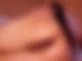 Tifany-bry MILF webcam performer live streaming