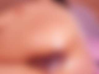 Live cam show with Tifany-bry - Strip MILF on Streamer API