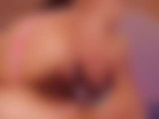 Live cam show with Tifany-bry - Mature MILF on Mixed Magazine Live