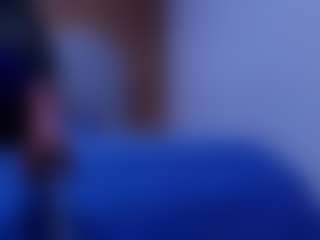 Live cam show with Tifany-bry - Middle Aged on CamSodaAdn