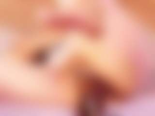 Tifany-bry MILF webcam performer live streaming