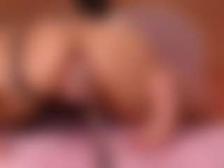 Tifany-bry MILF webcam performer live streaming