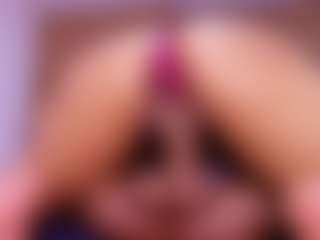 Live cam show with Tifany-bry - Period Mature on Camsoda