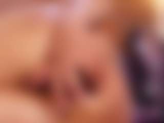 Live cam show with Tifany-bry - Middle Aged on Camsoda