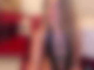 BRIGITTE MILF webcam performer live streaming