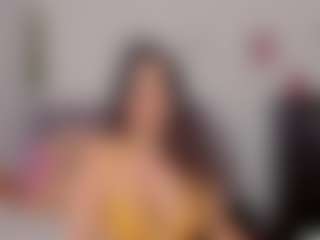 Live cam show with luisa - Public on Camsoda