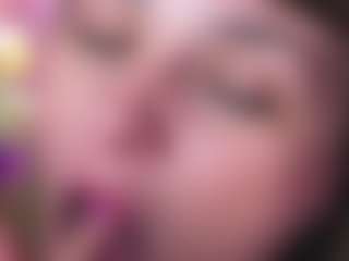 annasimonsj MILF webcam performer live streaming