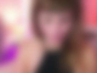 Live cam show with annasimonsj - Skinny MILF on madthumbs
