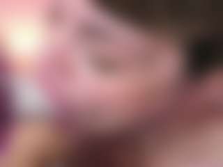 Live cam show with annasimonsj - Brown Hair MILF on 1on1-livenow