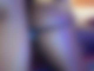 Live cam show with zoegoddx33 - Bikini on CamClone