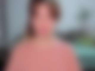 Live cam show with Winika - Oil on crypto-cams