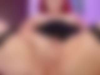 Live cam show with Bri4anna - Brown Eyes Red Hair on Chatstar