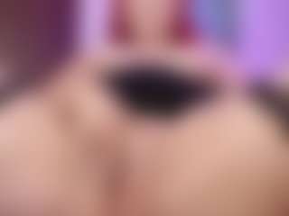 Live cam show with Bri4anna - Bikini on Ass Tok