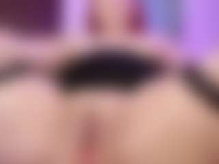 Live cam show with Bri4anna - Asshole Curvy on Camsoda