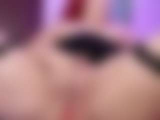 Live cam show with Bri4anna - Striptease on justonemore.cc