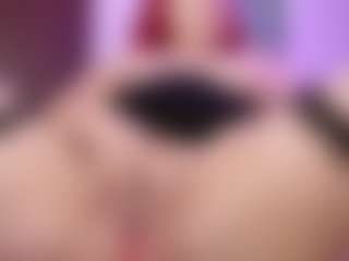 Live cam show with Bri4anna - Petite on livesexfox.com