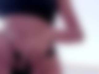 Curly-Sue's Live Sex Cam Show