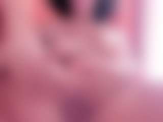 Live cam show with Curly-Sue - Public on SmokeAndPoke