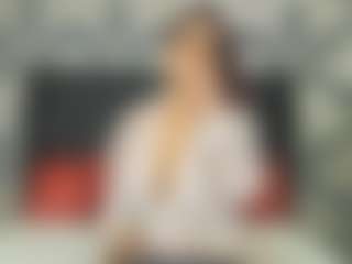 Nastya Evans MILF webcam performer live streaming