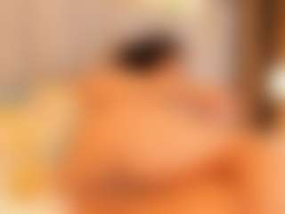 Live cam show with brunette-nicol - Black on sexylive.show