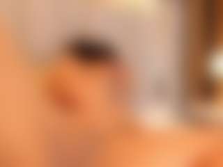 Live cam show with brunette-nicol - Ebony Teen (18+) on CamClone