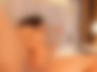 Live cam show with brunette-nicol - Facial on StripNow