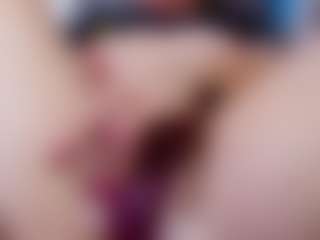 klylls-squirt MILF webcam performer live streaming