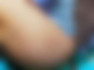 Live cam show with klylls-squirt - Living Room on CamClone