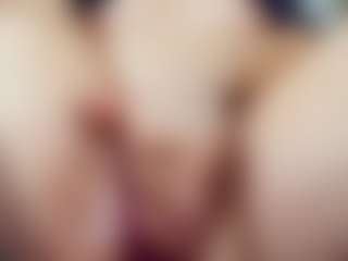 Live cam show with klylls-squirt - Living Room on Mixed Magazine Live