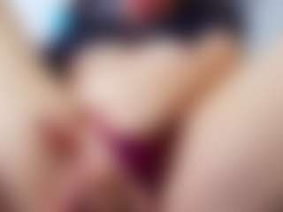 klylls-squirt's Live Sex Cam Show