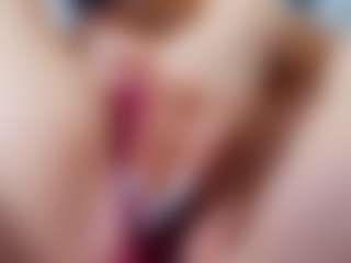 Live cam show with klylls-squirt - Living Room on https://playwithruby.com