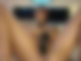 Live cam show with Lor-queen - Milk on livesuperchat.net