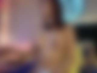 Live cam show with Lor-queen - Average on Mixed Magazine Live