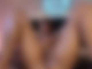 Live cam show with Lor-queen - Shaved Pussy on Dolls Live