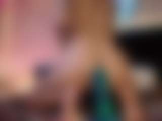 Live cam show with Lor-queen - Double Penetration on Dare Cams